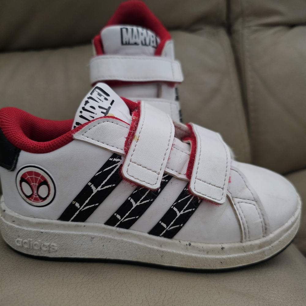 Marvel Spider-Man White and Red Kids' Sneakers
